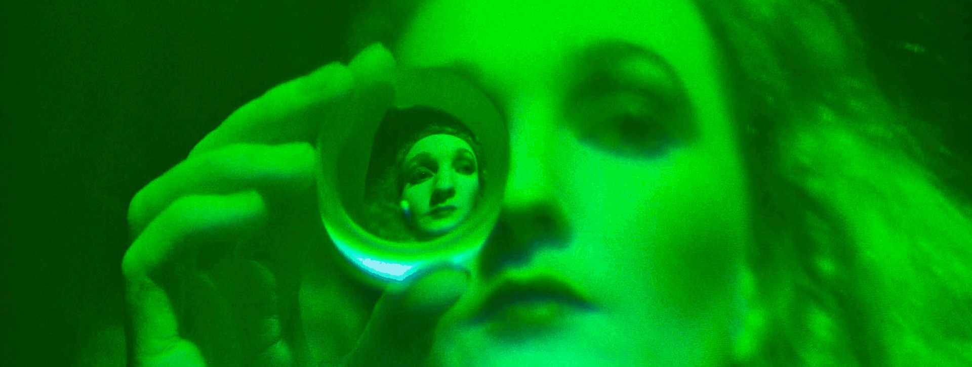 Edwina Orr, Self Portrait with Lens, 1984 Hologramm, 40 x 30 cm, Sammlung Würth, Inv. 20291, Detail,  © 2024 Edwina Orr, Foto: Volker Naumann