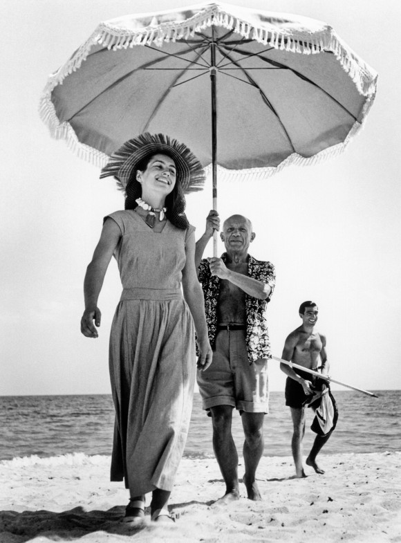 Pablo Picasso und Francoise Gilot, 1948 (2003/2004), Würth Collection Inv. 18964 © Robert Capa © International Center of Photography / Magnum Photos
