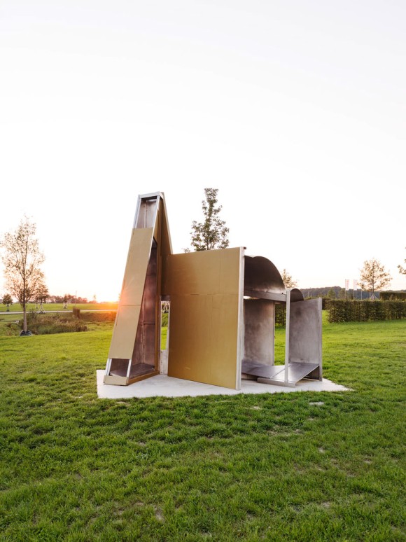 Anthony Caro, Cathedral, 1988, Stainless Steel